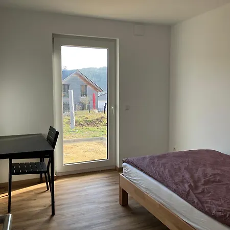Privatunterkunft Charming In A Modern House *
