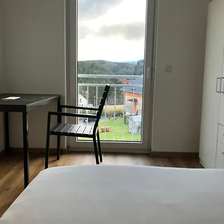 Privatunterkunft Charming In A Modern House *